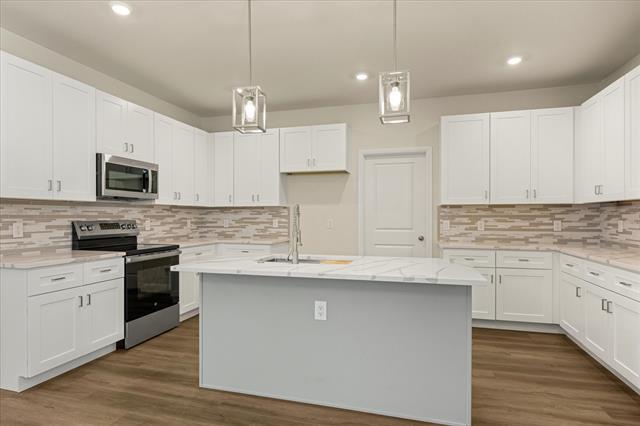 Photo - 2414 Forest Hill Ln