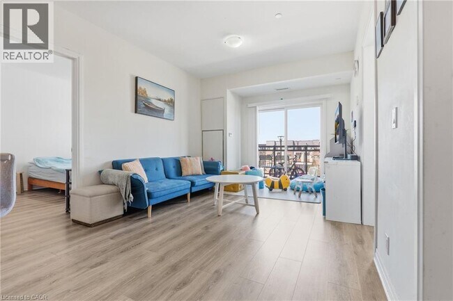 Photo - 128 Grovewood Common Unité 304