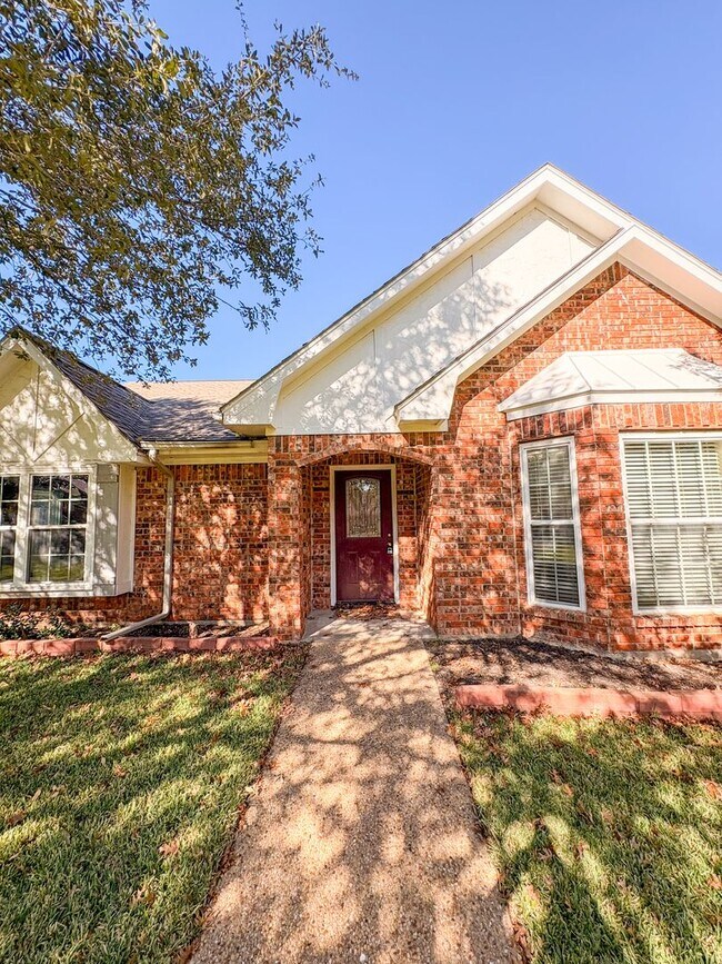 Photo - 1221 Walden St