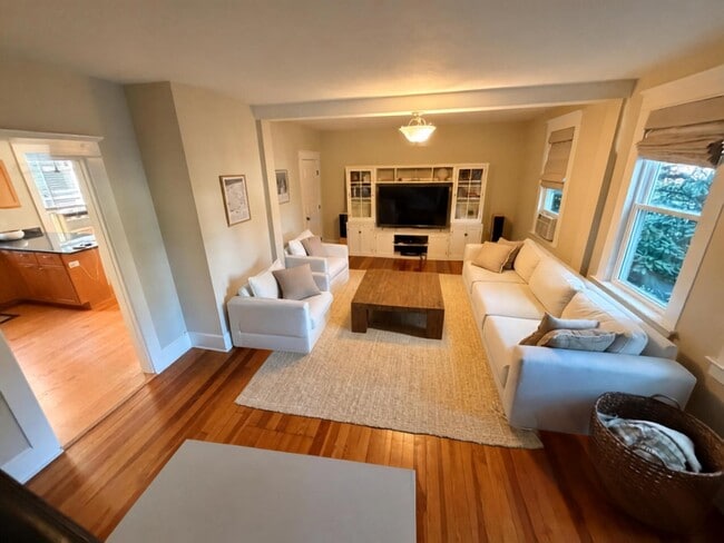 Photo - 419 Dennett St