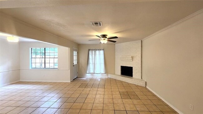 Photo - 2702 Foliage Green Dr