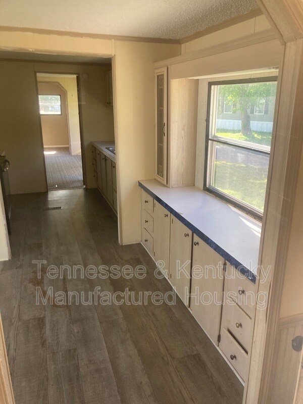 Photo - 300 Hillsdale Estates Ln