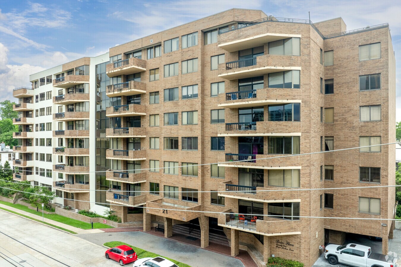 21 Briar Hollow Ln - Primary - Briar Place Apartments