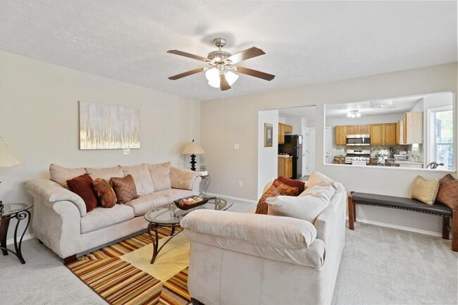 Photo - 1013 Shady Creek Dr