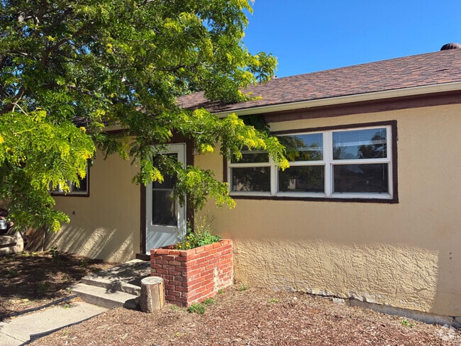 Building Photo - 1502 E Buena Ventura St Rental