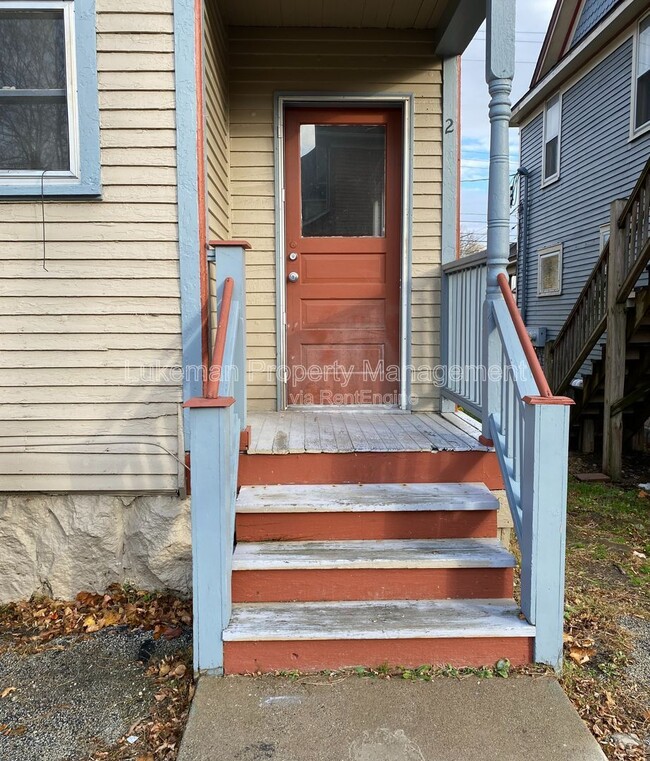 Photo - 1320 S Westnedge Ave Unit 2