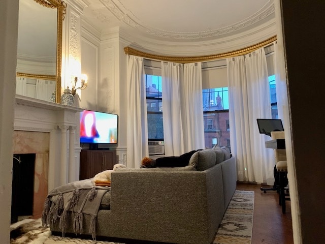 Building Photo - 464 Beacon St Unit 2F Rental