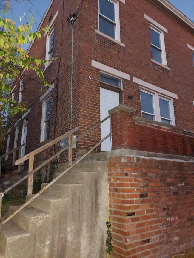 Photo - 40 Wuest St Unit 38