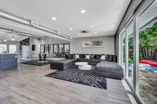 Photo - 2407 Nassau Ln