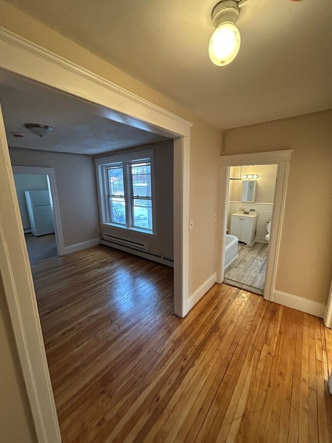 Photo - 1 Hitchcock Rd Unit 4