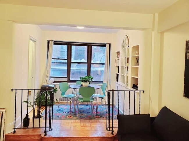 Building Photo - EAST 56 STREET Unit 5E