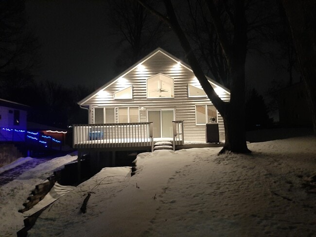 EVENING VIEW OF BACK DECK - 4301 Quaker Trl NE
