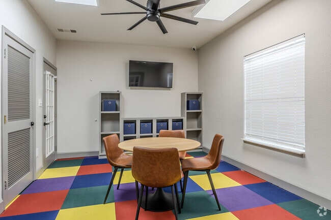 Kids Area - Eastlake Gardens