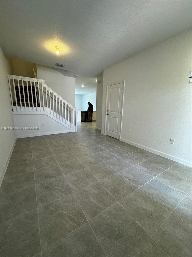 Photo - 2325 NW 125 St