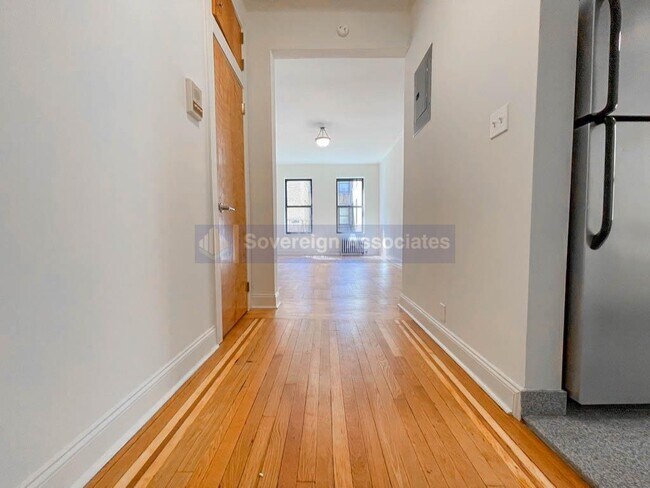 Photo - 664 W 163rd St Unidad 53