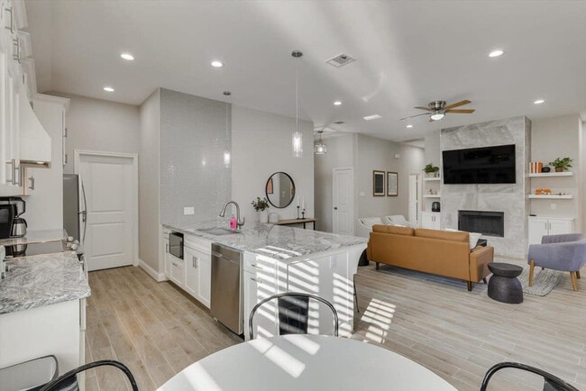 Building Photo - 8206 Chesham Dr Rental