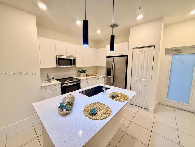 Photo - 8001 NW 41st St Unit F-305