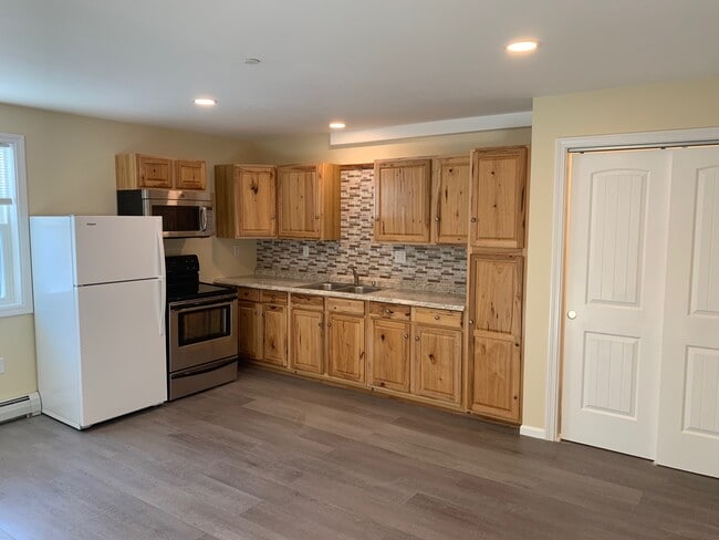 Photo - 72 N Broadway Unit apartment