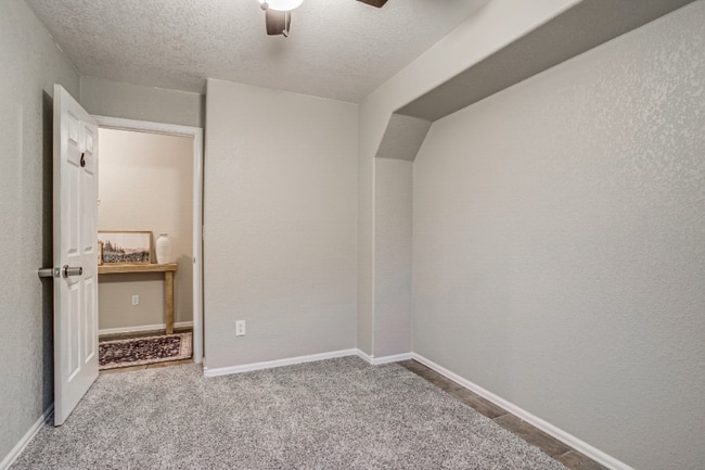 Photo - 13031 Dexter St