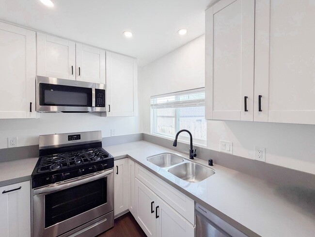 721-27 E 22nd St Unit E22NDST-725