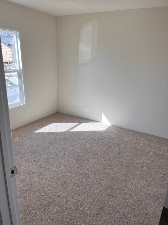 Photo - 2934 Summers Ln