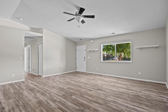 Photo - 2952 Red Cloud Ln