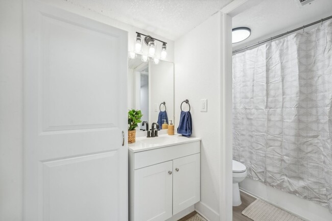 Photo - Atlas at Bay Point