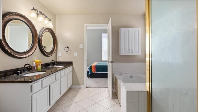 Photo - 20707 Redbud Trail