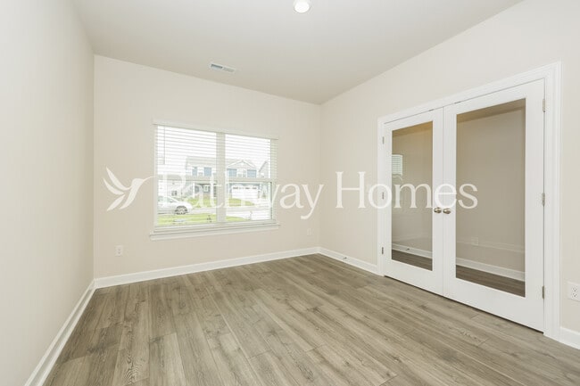 Photo - 2408 Nabali Wy