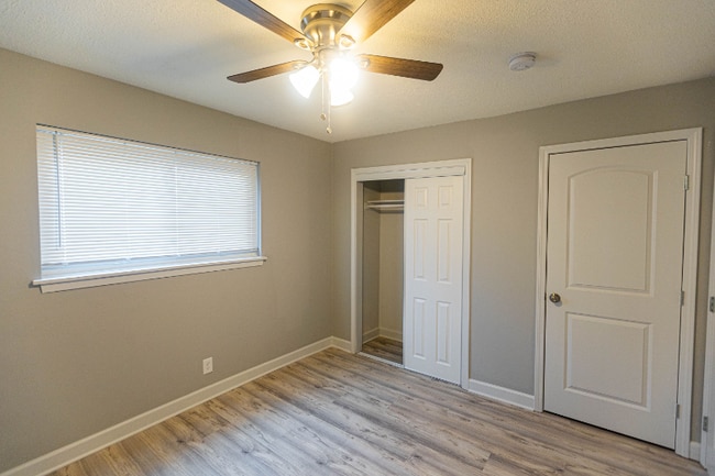 Photo - 11216 W 60th St