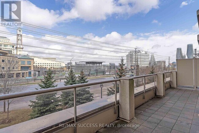 Photo - 310 Burnhamthorpe Rd W Unité 203