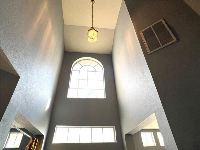 Photo - 802 Stevenage Dr