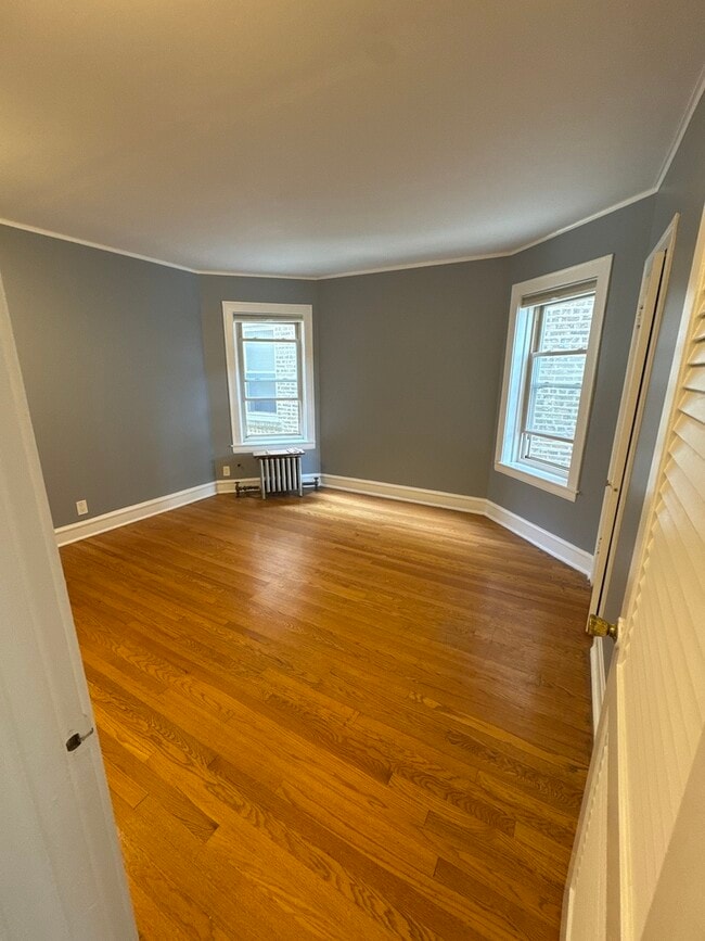 Photo - 5741 N Washtenaw Ave Unidad 1