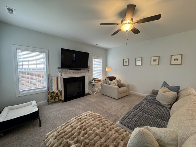 Photo - 434 Nantucket Trl