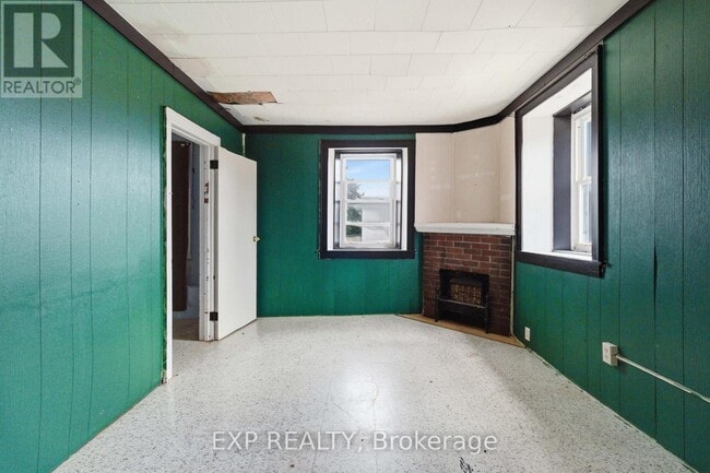 Photo - 20 Colborne St S Unit 1