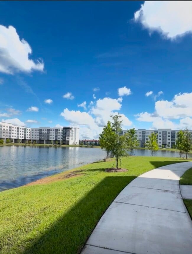 Building Photo - 5587 Millenia Blvd Unit 1