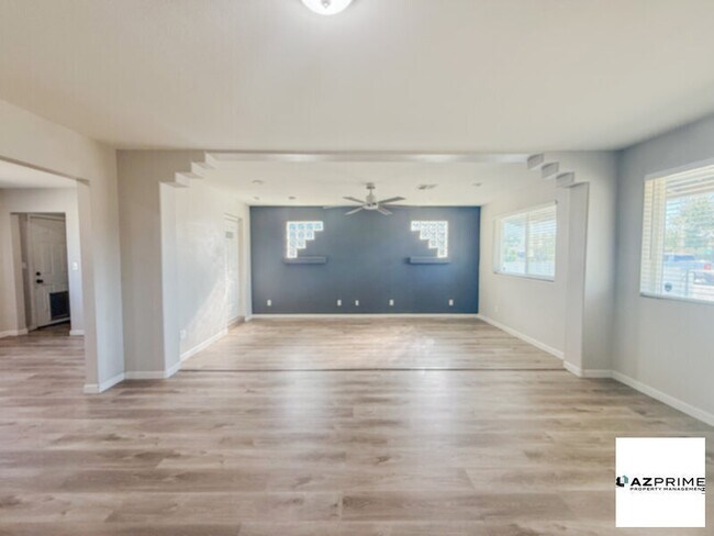 Photo - Exceptional 3/2 El Mirage Home - Spacious,...