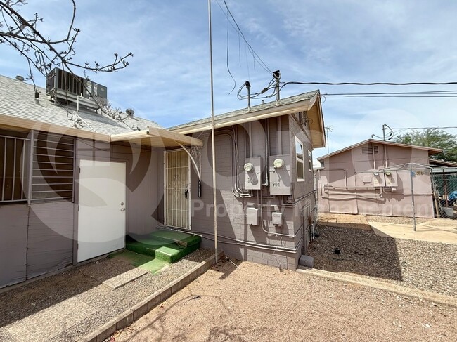 Photo - 901 N Arbor Ave