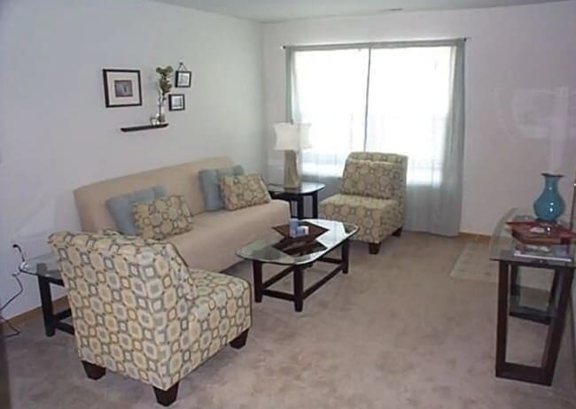 Photo - Village Glen Apartments