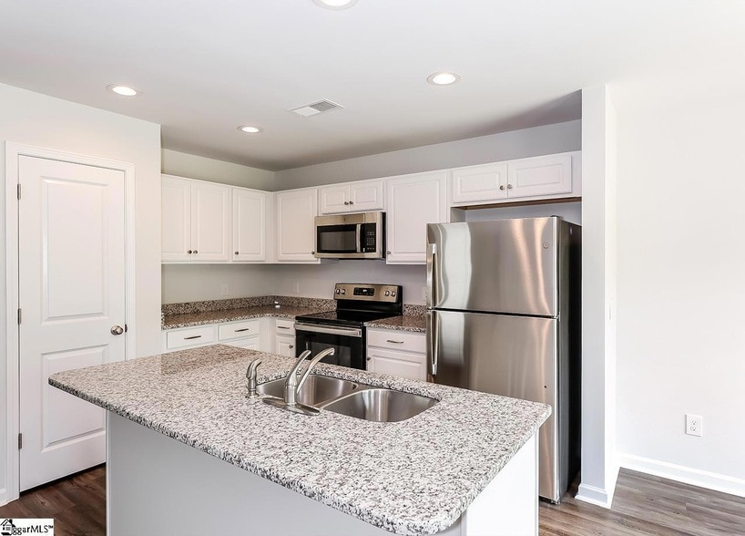 Photo - 502 Pollyanna Dr