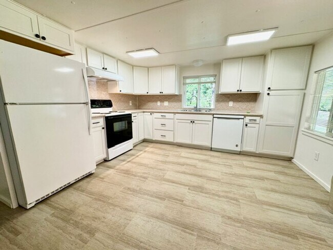 Photo - Enjoy the quiet life here on Harstine Island! Unit 571 E. Colonel Wright Road