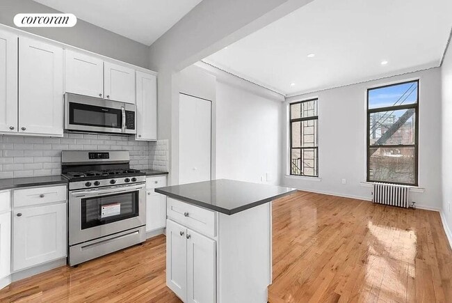 Building Photo - 42 Woodhull St Rental