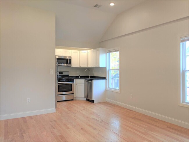 Photo - 44 Cogswell Ave Unit 2