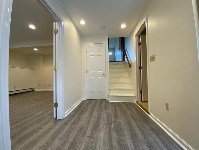 Photo - 247 South St