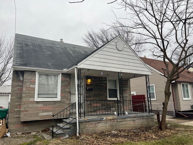 Building Photo - Welcome Home- Section 8 Approved- Skip th...