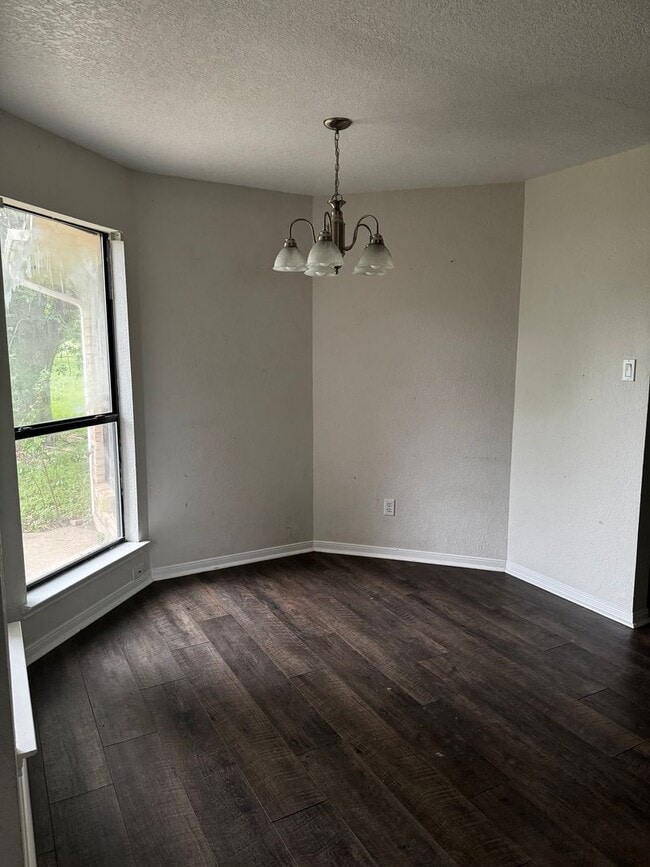 Photo - 3 Bdrm 2 Bath in Copperas Cove