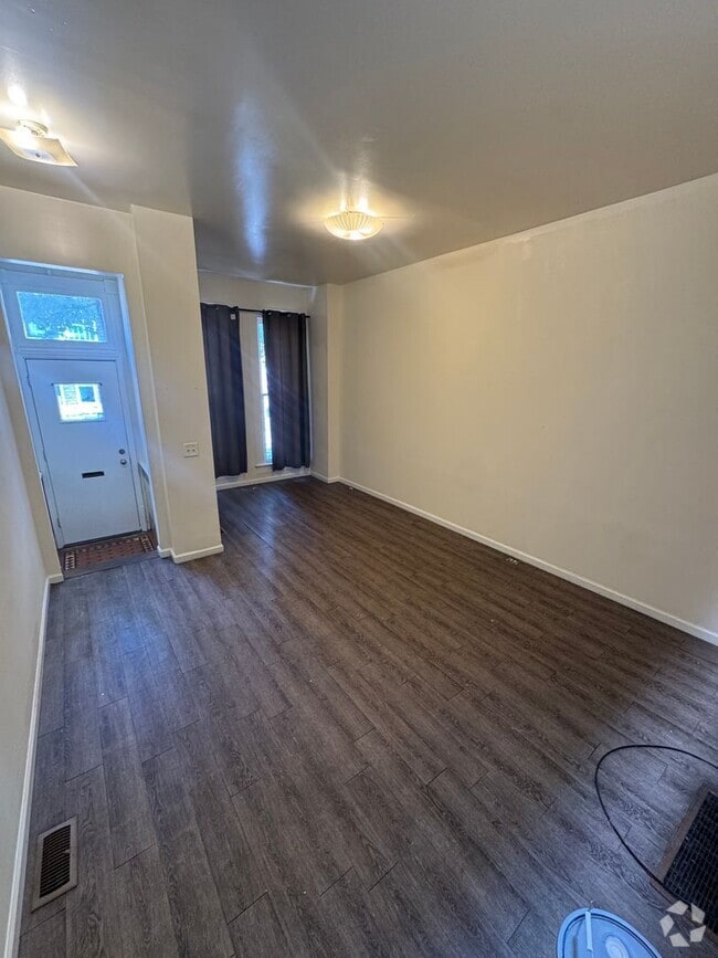 Building Photo - 2304 Ruskin Ave Rental