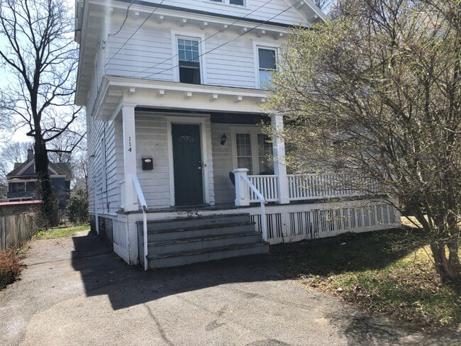 Photo - 114 Judson St