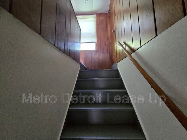 Photo - 19425 Faust Ave
