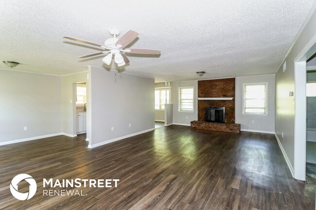 Photo - 3663 Lynchburg St